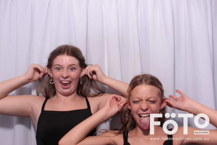 Diandra and Nick’s Wedding | View more photos from the event at gallery.fotomachines.com.au/u/FOTOMachines/Diandra-and-Nick’s-Wedding